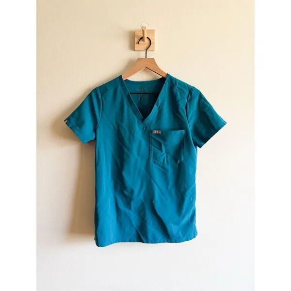 Figs Technical Collection Catarina One Pocket Scrub Top Size XS - Image 2