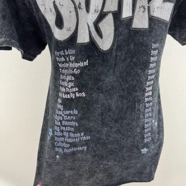 BRATZ Y2K Vibes Dark Grey Acid Wash Reworked Side Slit Angel Dolls Graphic Tee - Image 8