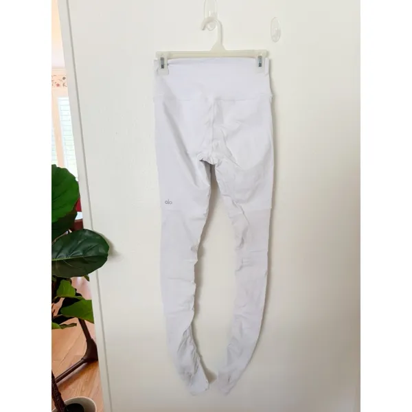 Alo Yoga Goddess Leggings Sz S - Image 3