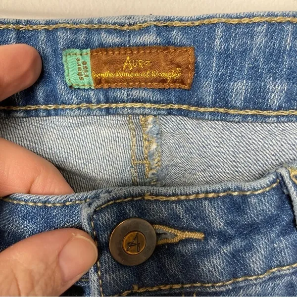 Wrangler Aura by short rise boot‎ cut Jeans size 10P - Image 3