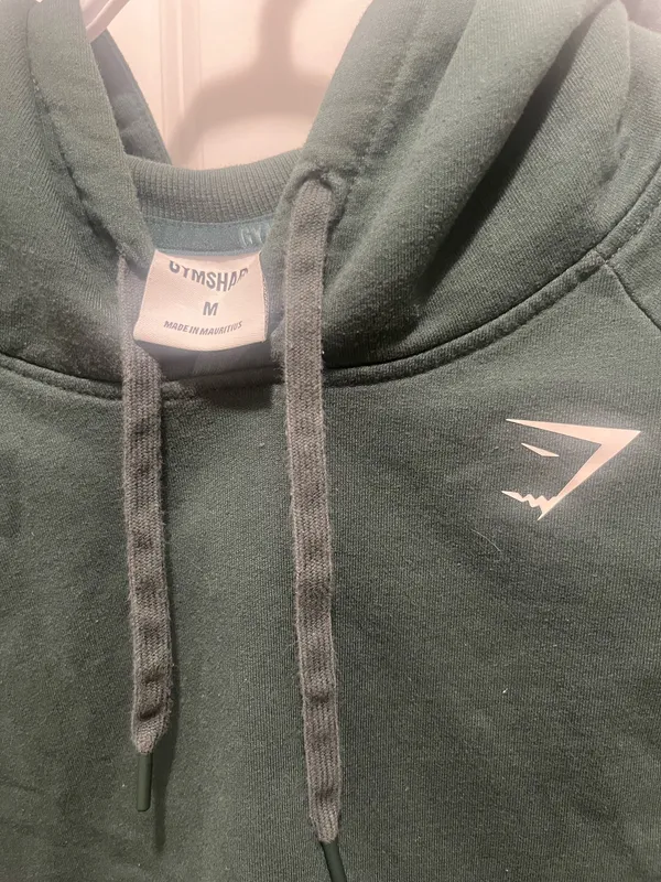 Gymshark Cropped Hoodie - Image 2
