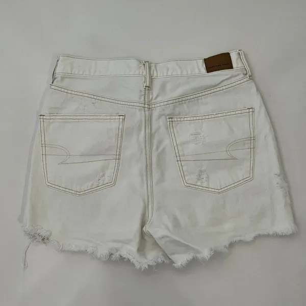 American Eagle Distressed Boyfriend Shorts in White - Image 2