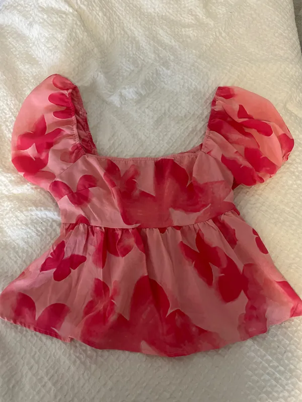 pink top - Image 2