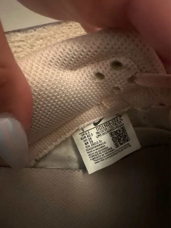 Light Pink Nike Dunk - Image 5