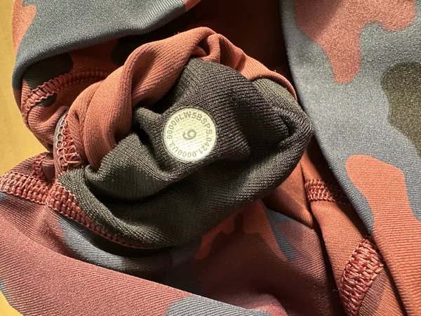 Lululemon Wunder Under High-Rise Tight 25" *Full-On Luxtreme Heritage 365 Camo Smoky Red Night Sea Multi 6 - Image 4