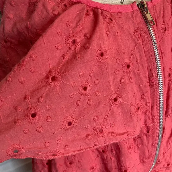 Lsenboye Eyelet Zipper Front Flowy Tank Top - Image 3