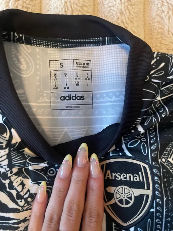 Adidas Authentic Arsenal Soccer Jersey - Image 3