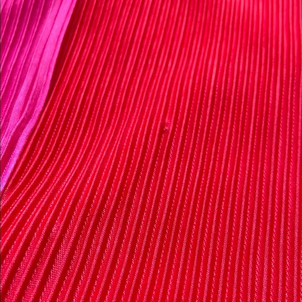 Venus Red and Pink Knotted Top - Image 7