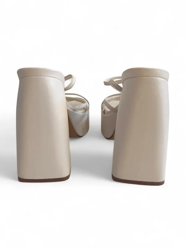 White Fox Boutique Sandals Platform - Image 3