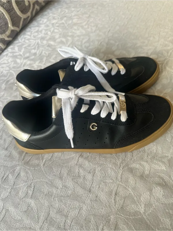 GBG Los Angeles Black and White Women's Sneakers with Gum Sole - Image 2