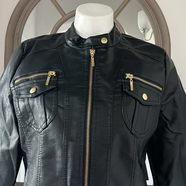 NEW LOOK Faux Leather Jacket in Black+Gold Tone Hardware, Size XL New w/o Tag - Image 6