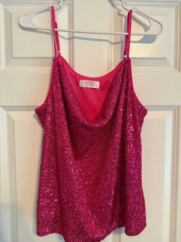 Mod On Trend Hot Pink Sequin Tank Top - Image 3