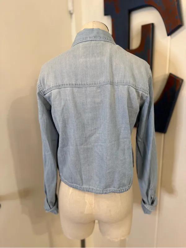 Abercrombie & Fitch Light Blue Denim Shirt tie at bottom - XS - Image 3