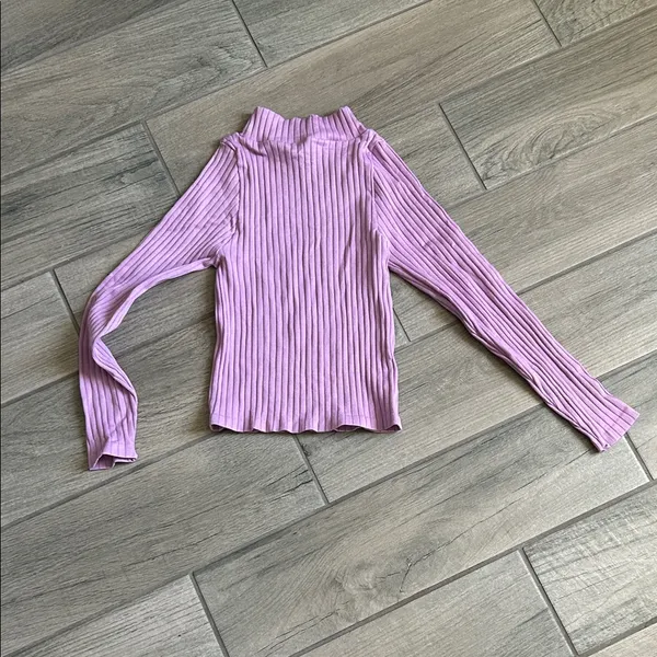 Dynamic Elegant Lavender Ribbed Long Sleeve Top - Image 4