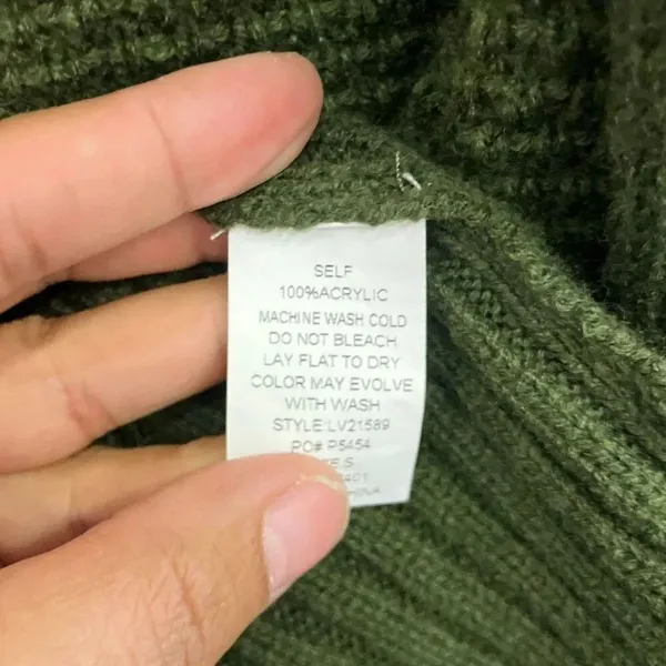Betseys boutique shop Olive Green Pocket Knit Cardigan small 740 - Image 4