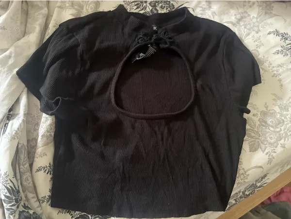 Publik top in black in small - Image 6