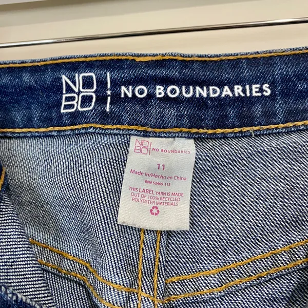 Women’s Distressed Denim Jean Medium Wash Size Juniors 11 - Image 4