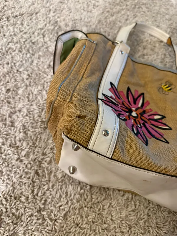 Coach Bumble Bee Handbag Straw Floral Tan White 2005 - Image 5
