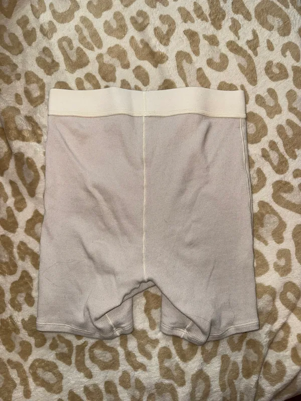 SKIMS boxers - Image 2