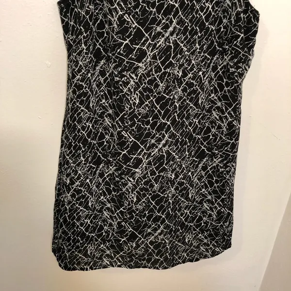 Kenar Womens Size 10 Sleeveless A-Line Shift Dress Black Gray Electrical Pattern - Image 3