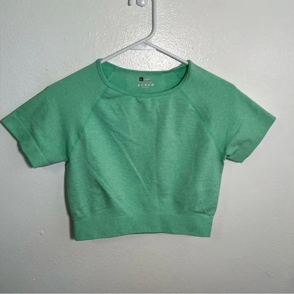 Women's Size Large Crew Neck Yoga Cropped Top Mint Green Short‎ Sleeve Stretchy - Image 2