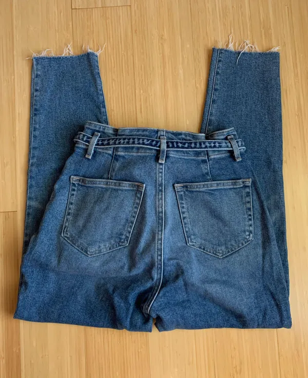 Hollister Ultra High-Rise Mom Jean - Image 2