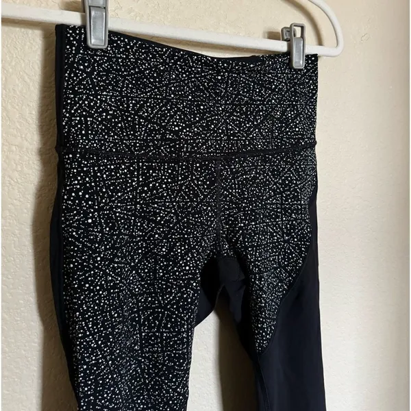 Lululemon Wunder Under Hi-Rise‎ 7/8 Tight in Black White Colorblock - Image 7