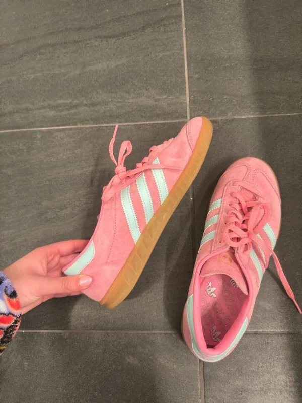 Adidas Hamburg pink and teal  - Image 3