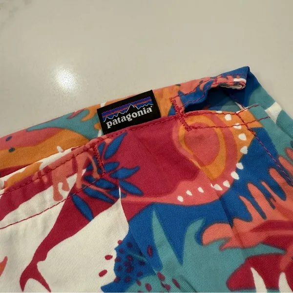 Patagonia Barley Baggies 2.5” Pull On Shorts Women’s XS Wild Waratah Reef Pink - Image 3