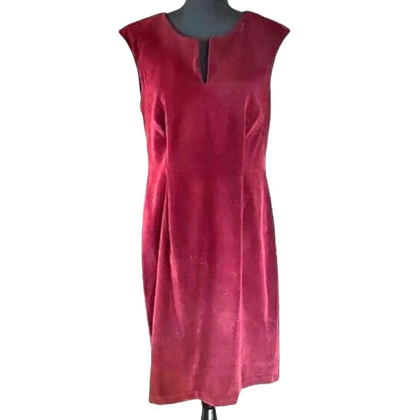 Women's Maroon Faux Velvet V-neck Sleeveless Holiday Dress, size 10 - Image 2