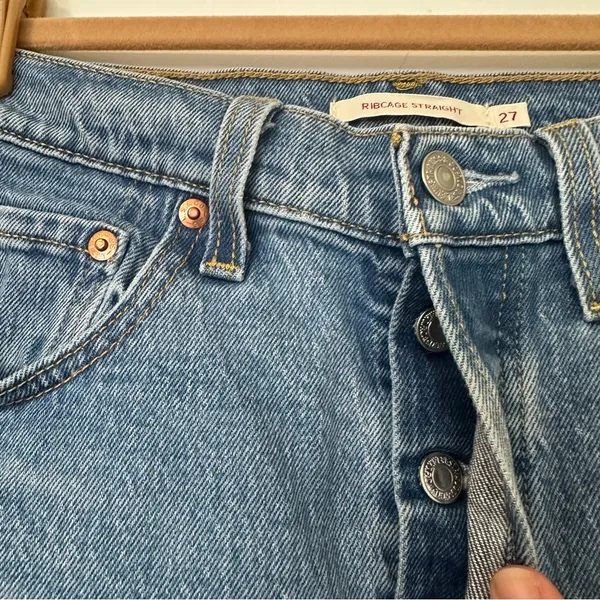 Levi’s Ribcage Straight Jeans Button Fly Womens 27 Distressed - Image 4