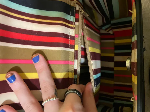 Kate Spade Vintage Handbag (Medium Tote style) - Image 8