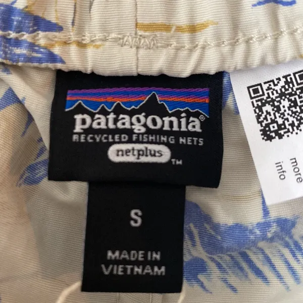 New Patagonia net plus shorts: size woman’s small and still has tags - Image 5
