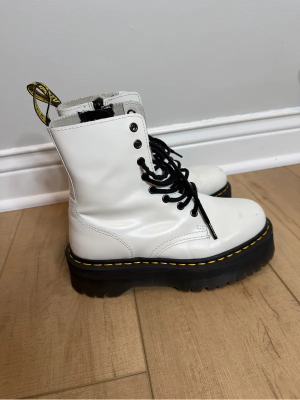 Dr. Martens Jadon White Smooth Leather Platform Boots Women’s 7 UK 5 EU 38 - Image 2