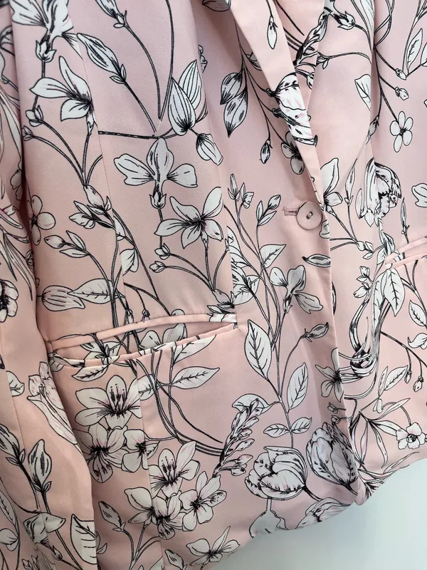 Roz & Ali Pink Floral Blazer Size 6 - Image 3