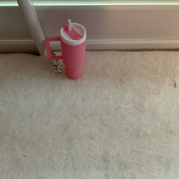 Pink drinking cup key fob - Image 3
