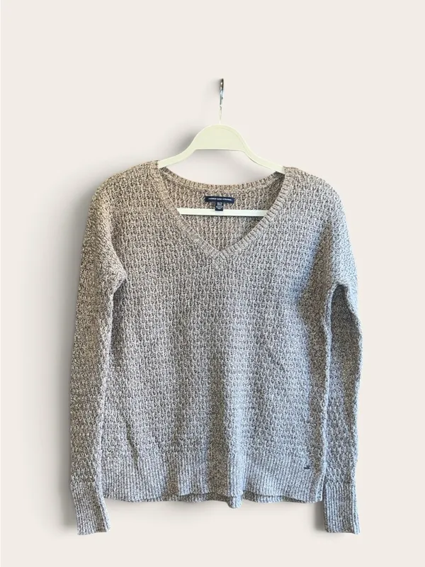 🌸American Eagle Outfitters Women's Cable Knit Sweater V-Neck Grey XSMALL - Image 2