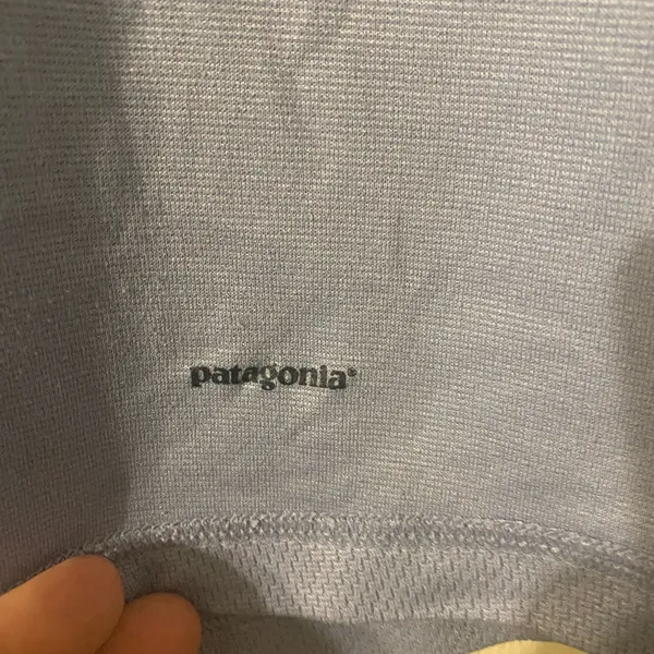Women's Patagonia Blue Periwinkle Capilene‎ 1/4 Zip Pullover Size Large - Image 2