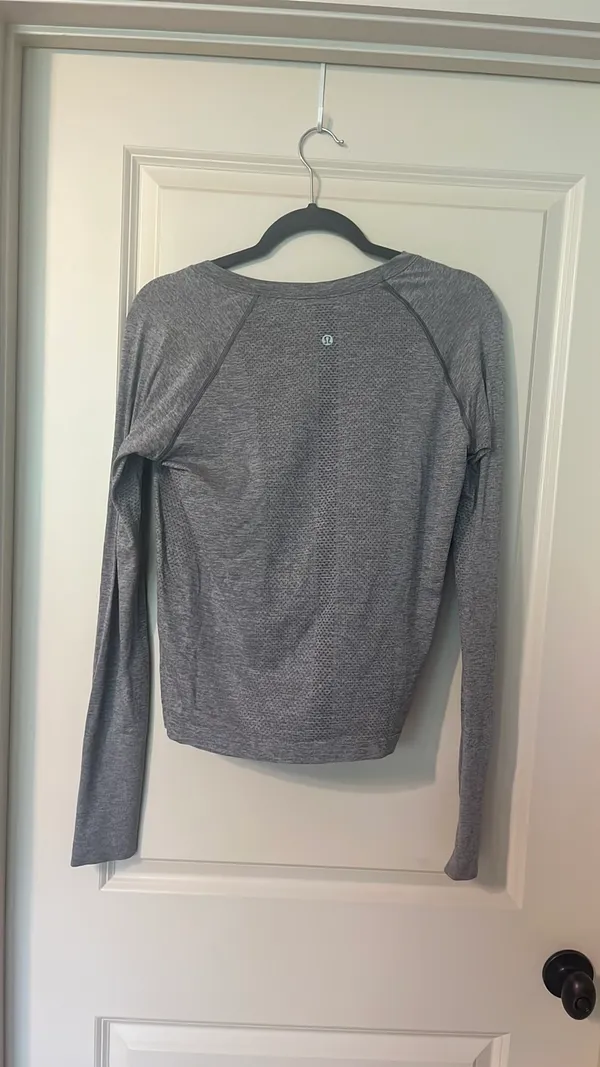 Lululemon Long Sleeve Swiftly Tech Race Length 2.0 - Image 2