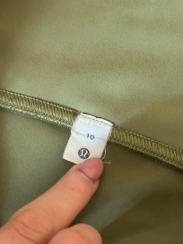 Lululemon Instill High-Rise Tight 25" sz. 10 in bronze green - Image 9