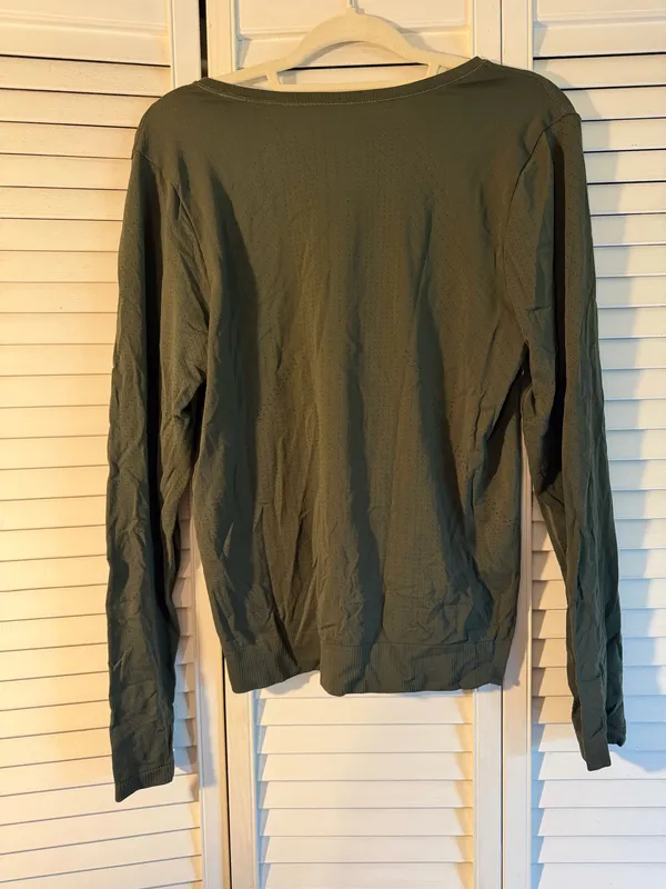 Athleta Long Sleeve Army Green Athletic Top - Image 2