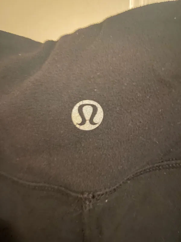 Lululemon Back Cropped Leggings - Image 3