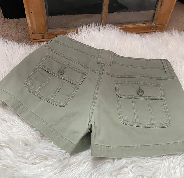Old Navy Short - Image 3