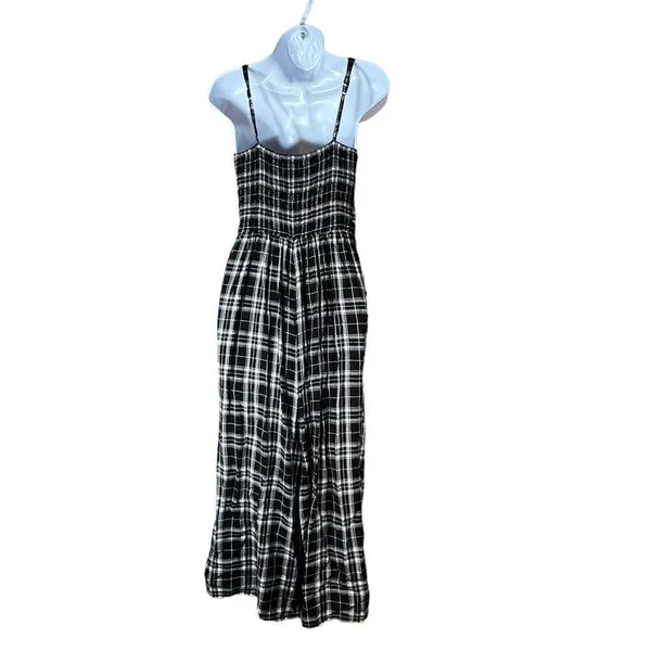 Hollister Black and White Plaid Jumpsuit Size Medium‎ - Image 6