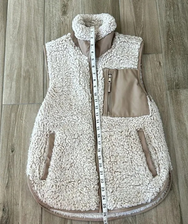 Abercrombie & Fitch vest - Image 3