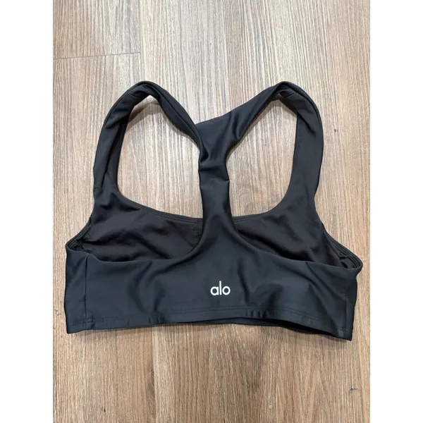 Alo Yoga‎ Womens Black Racerback Sports Bra Size S Solid Scoop Neck Logo Worn - Image 2