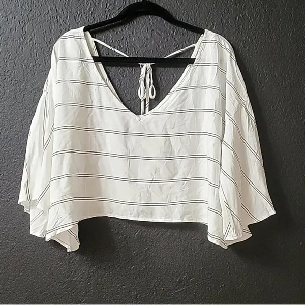 VICI Crop Top Womens XS White Striped Tie Back‎ Boho Flowy Bell Sleeve Blouse - Image 3