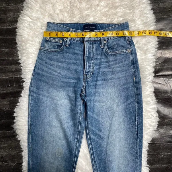 Lucky Brand Medium Wash Blue Denim High Rise Jeans Button Fly Casual Normcore - Image 4