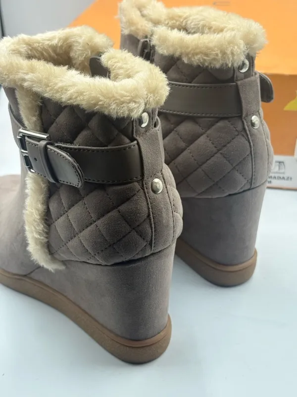 Unisa Madazi Taupe Wedge Booties 7M - Image 4