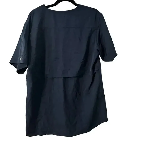 Carhartt Force Cross Flex Scrub Top Size Medium Navy Scrubs Healthcare - Image 2